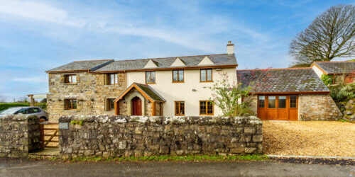 Fford Y Gyfraith Front 1